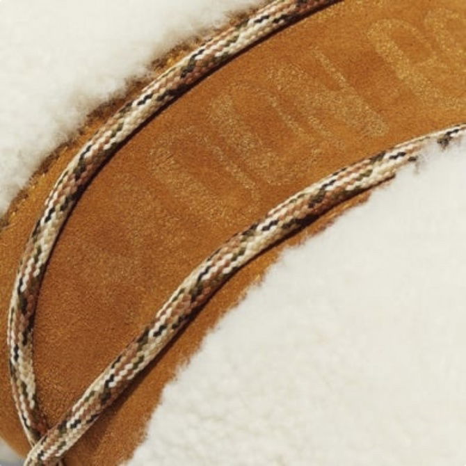 80D1402610-MA03 Moon Boot Shearling_1