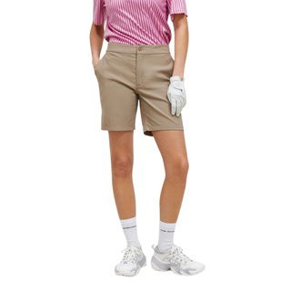 W Player Shorts